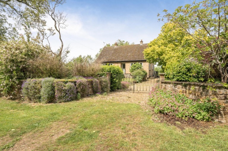 Images for Hollow Way, Eydon, Daventry, NN11