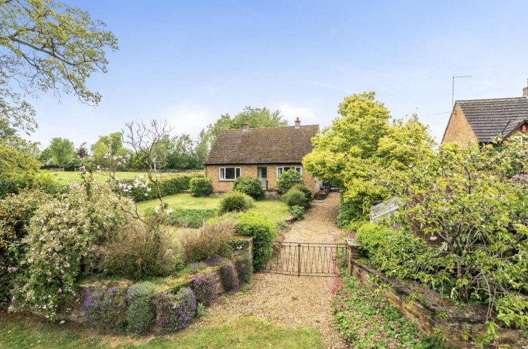 Images for Hollow Way, Eydon, Daventry, NN11