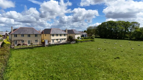 Click the photo for more details of Ashreigney
