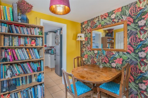 Click the photo for more details of Easington Road, Banbury