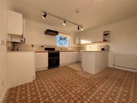 Click the photo for more details of Granville Road, Totland Bay