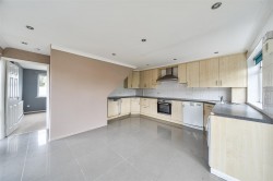 Images for Woodville Crescent, Yardley Gobion, NN12