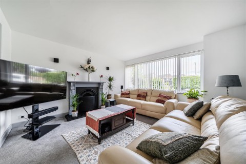 Click the photo for more details of South Avenue, Ullesthrope,  Leicestershire, LE17