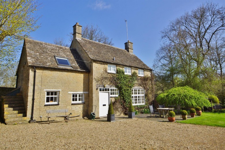 Click the photo for more details of Winson, Gloucestershire