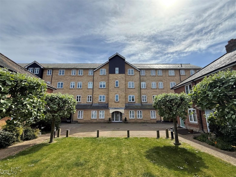 Click the photo for more details of The Strand, West Allington, Bridport