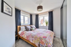 Images for Lukes Close, Wellington