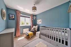 Images for Lukes Close, Wellington