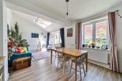 Images for Lukes Close, Wellington