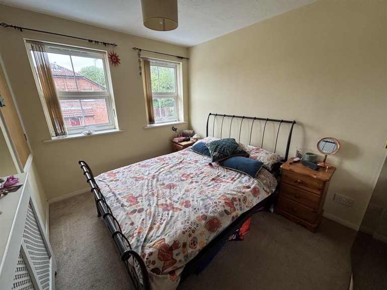 Images for Canterbury Close, Banbury