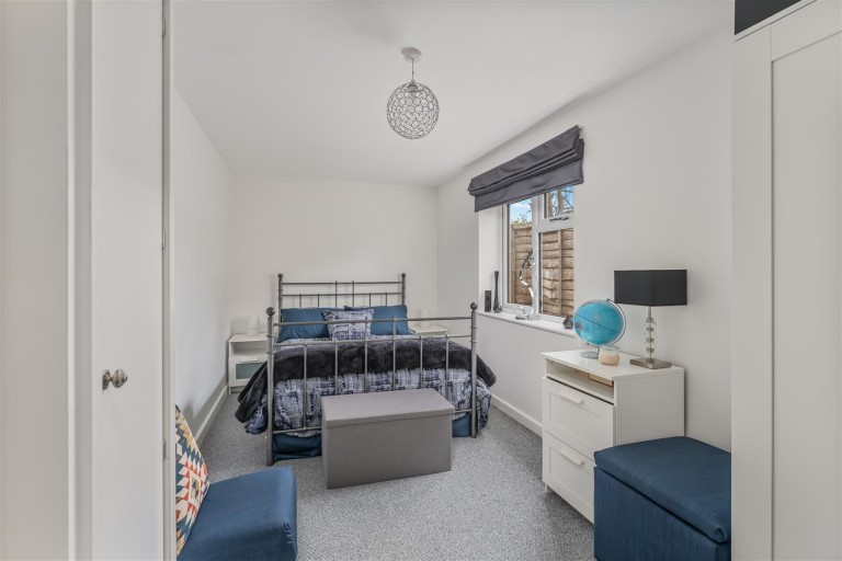 Images for Leigh Grove, Banbury - Far reaching views