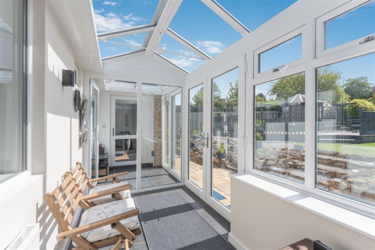 Images for Leigh Grove, Banbury - Far reaching views
