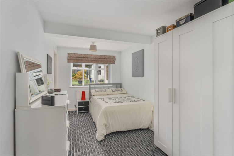 Images for Leigh Grove, Banbury - Far reaching views