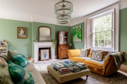 Images for The Old Farmhouse, Lechlade