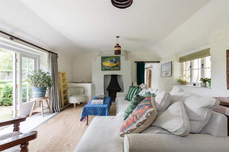 Images for The Old Farmhouse, Lechlade