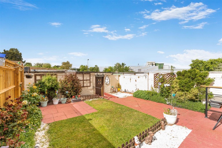 Images for Garden Close, Banbury