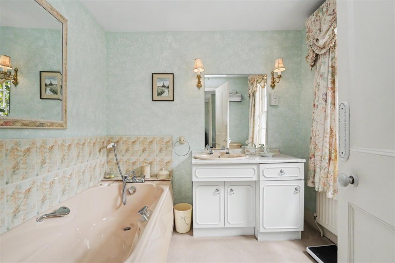 Images for Manor Lane, Great Chesterford, Saffron Walden
