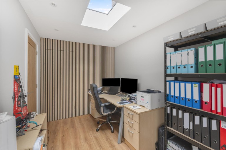 Images for Chatsworth Drive, Banbury