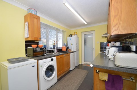 Click the photo for more details of Canterbury Avenue, Ely