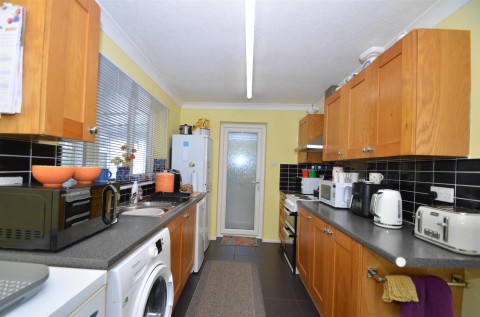 Click the photo for more details of Canterbury Avenue, Ely