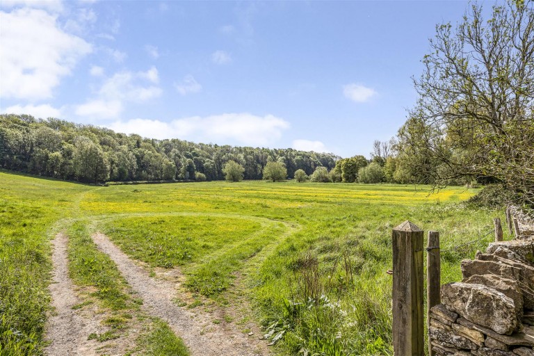 Images for Calcot, Gloucestershire