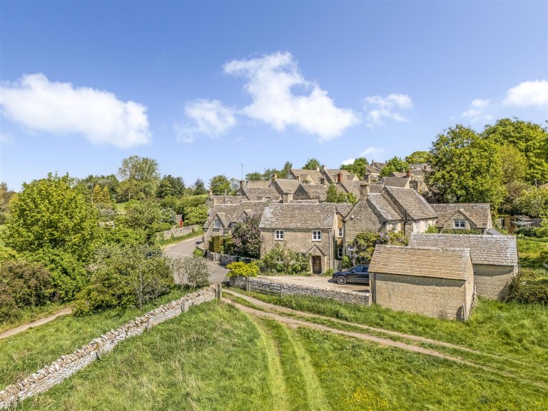 Images for Calcot, Gloucestershire