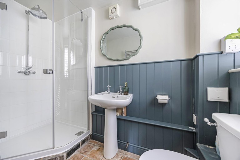 Images for Calcot, Gloucestershire