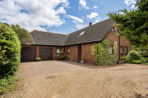 Click the photo for more details of Thruffle Way, Bar Hill, Cambridge