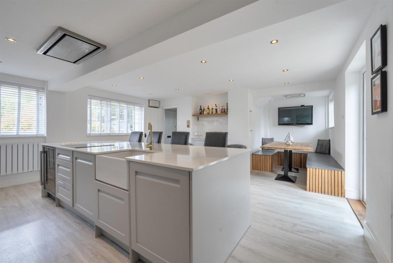 Images for Thornfalcon, Taunton