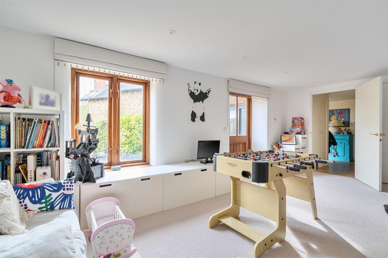 Images for Stockland, Honiton
