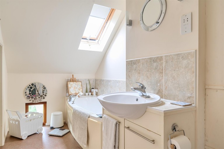 Images for Stockland, Honiton