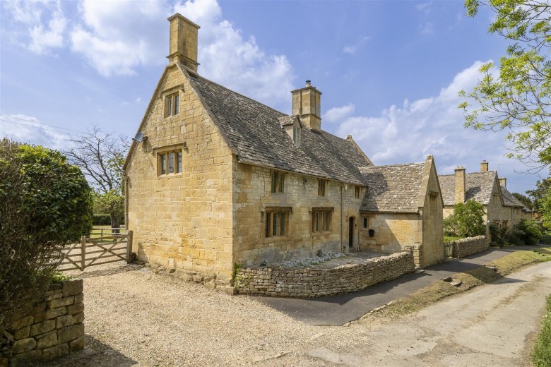 Click the photo for more details of Aston Subedge, Chipping Campden
