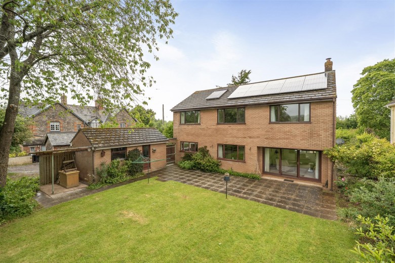 Click the photo for more details of Blundells Road, Tiverton