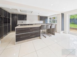 Images for Devenports Hill, Bushby, Leicestershire