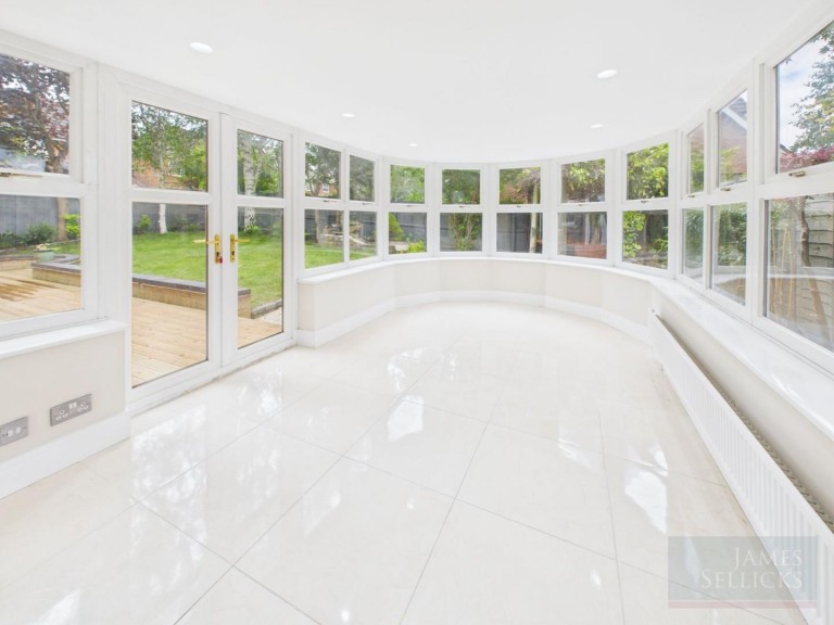 Images for Devenports Hill, Bushby, Leicestershire