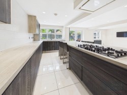 Images for Devenports Hill, Bushby, Leicestershire