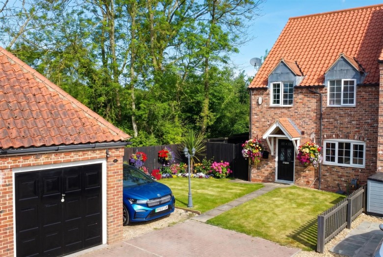Click the photo for more details of Skayman Fields, Carlton-Le-Moorland, Lincoln