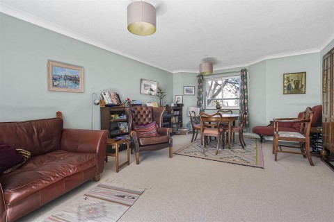 Click the photo for more details of Cherwell Court, Cambridge