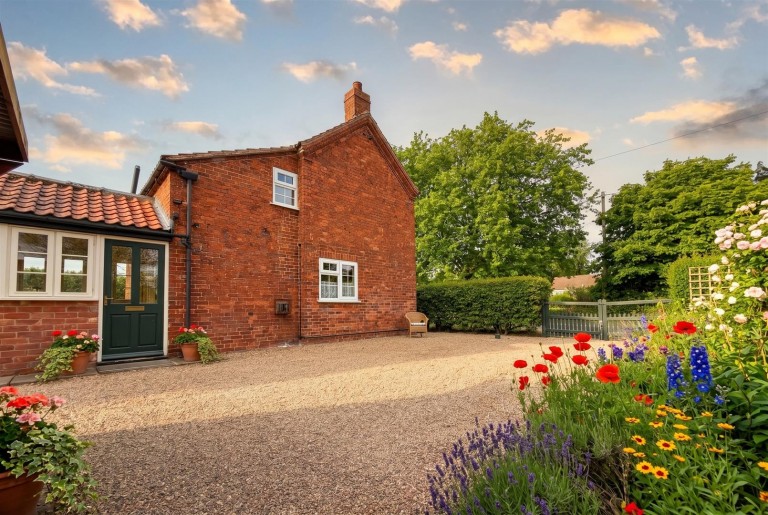 Images for Harmston Road, Aubourn, Lincoln