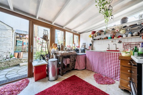 Click the photo for more details of Loddiswell, Kingsbridge