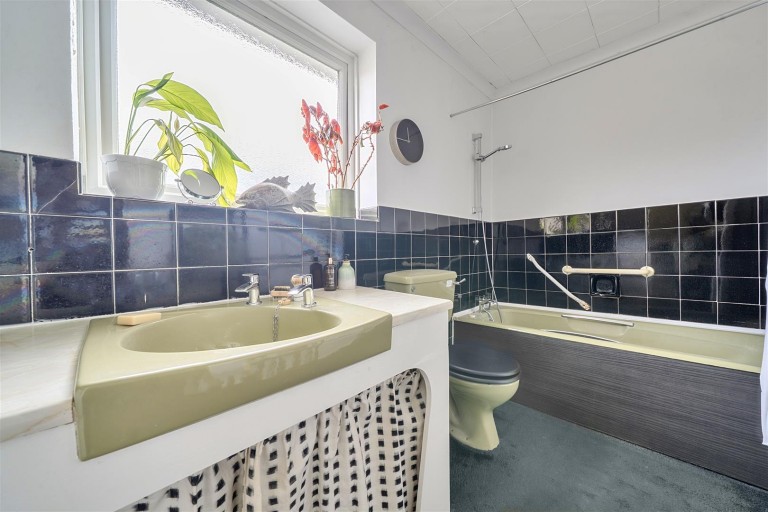 Images for Laurel Crescent, Grove, Oxfordshire, OX12