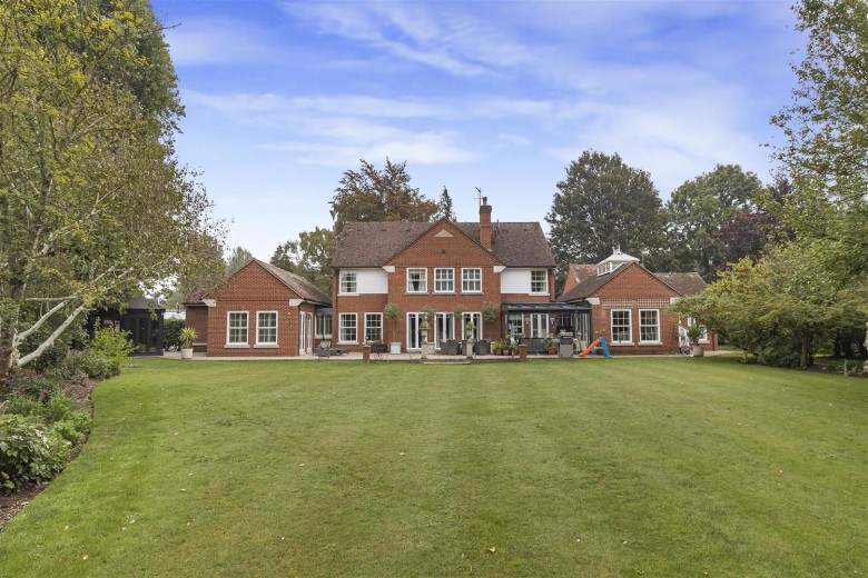 Click the photo for more details of Catleys Walk, Sawston, Cambridge
