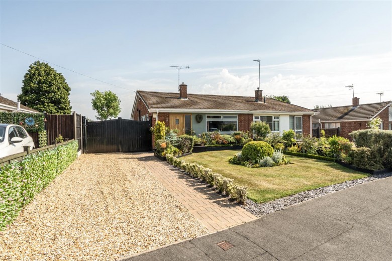 Click the photo for more details of Gibson Drive, Rugby, CV21