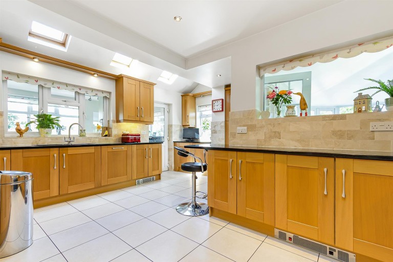 Images for Lutterworth Road, Pailton, Rugby, CV23