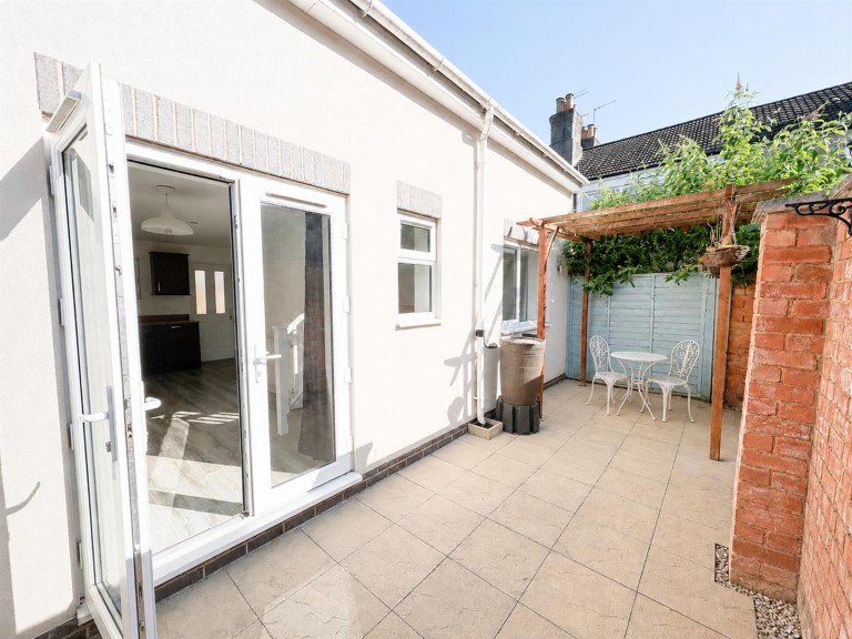 Images for Hunter Street, Rugby