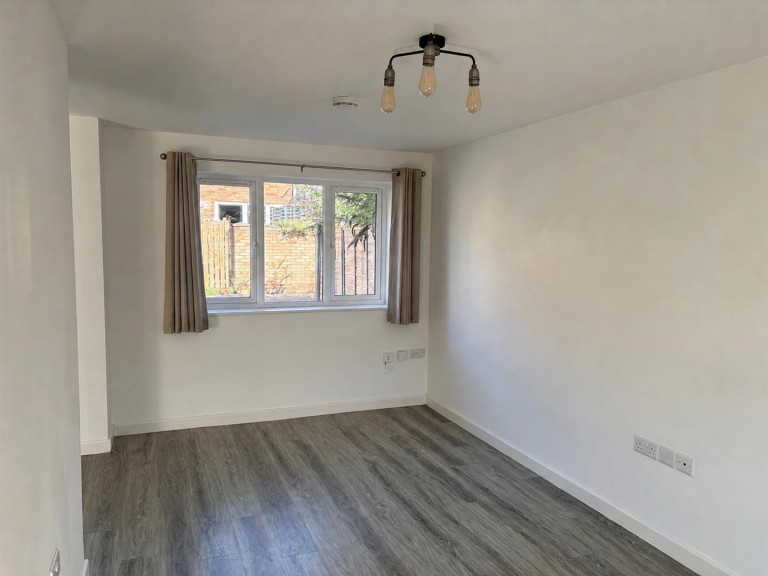 Images for Hunter Street, Rugby