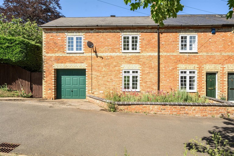 Images for Murswell Lane, Silverstone, NN12
