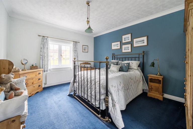 Images for Murswell Lane, Silverstone, NN12