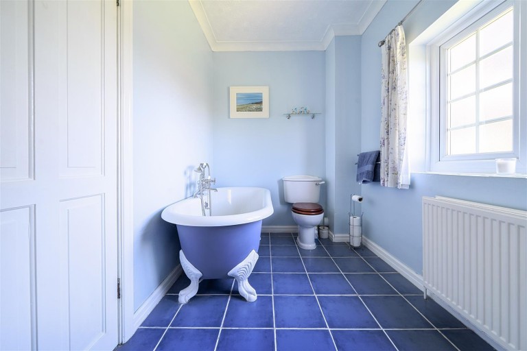 Images for Murswell Lane, Silverstone, NN12