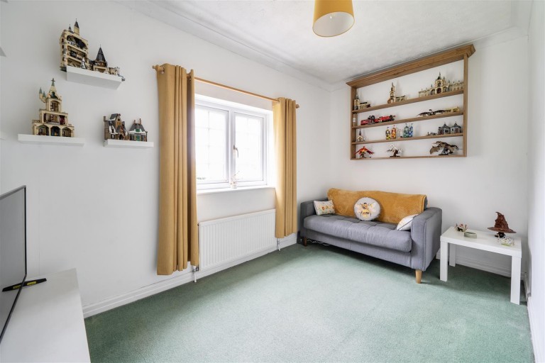 Images for Murswell Lane, Silverstone, NN12