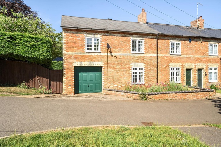 Images for Murswell Lane, Silverstone, NN12
